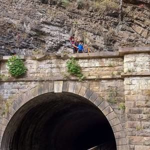 Meet your Posher, Ana